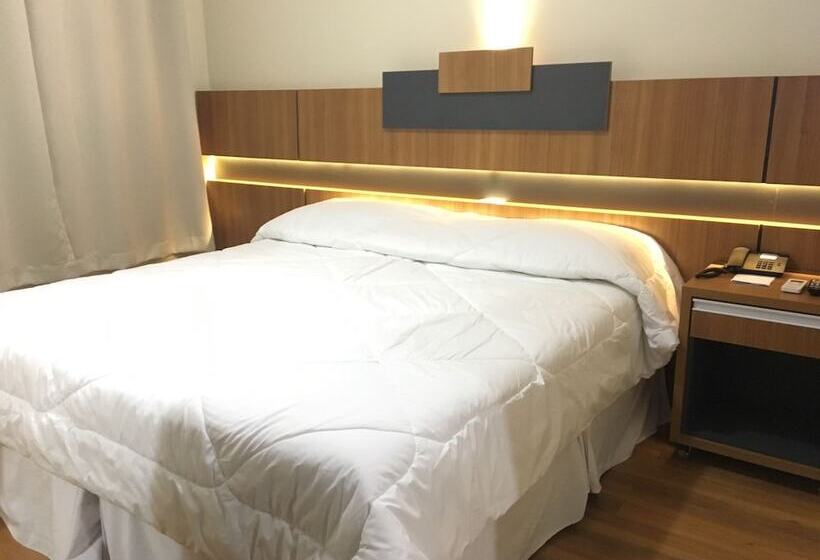 标准间, Aero Park E Estacionamento