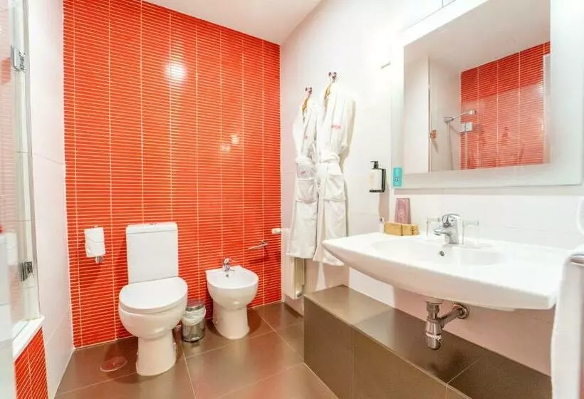 اتاق لوکس خانوادگی, Granada By Pierre & Vacances