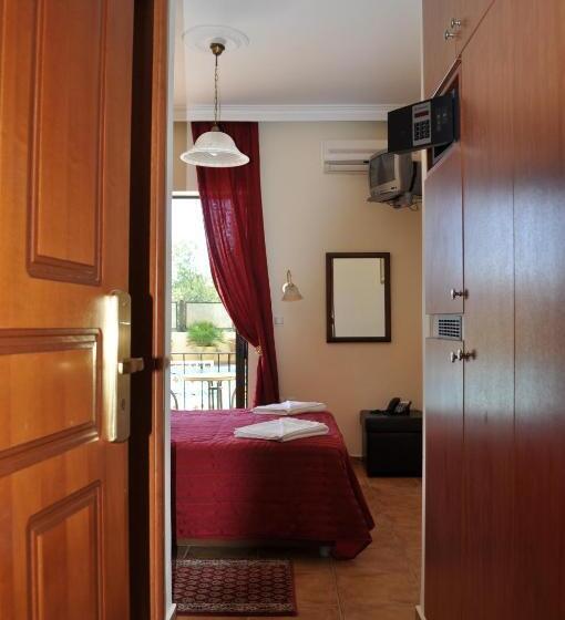 Семейный Номер, Corfu Secret