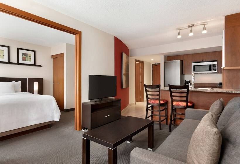 套房, Embassy Suites Montréal By Hilton