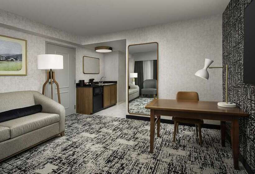 身障者適用スイートルーム, Embassy Suites Montréal By Hilton