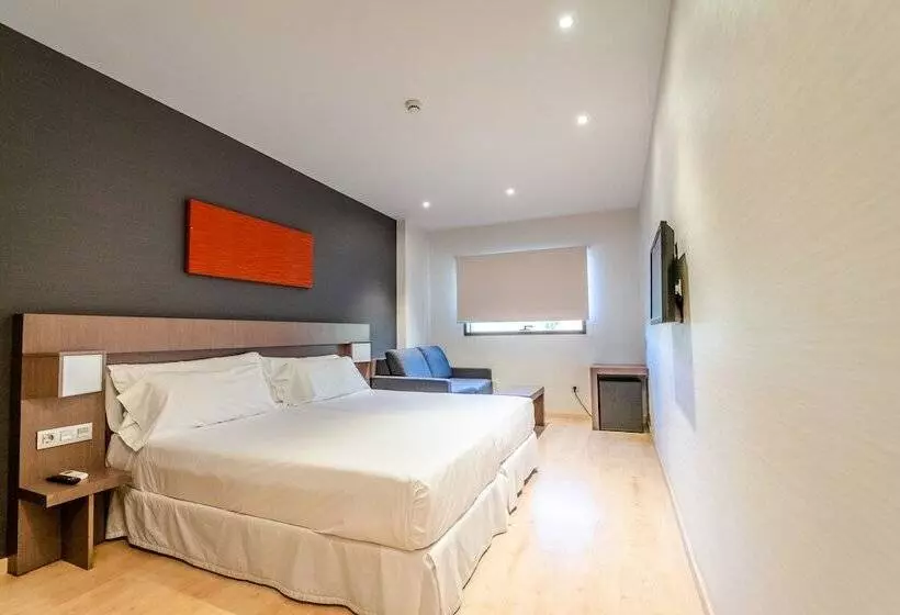 اتاق استاندارد سه نفره, Granada By Pierre & Vacances