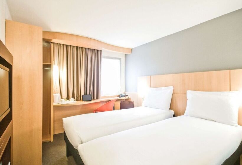 Номер Стандарт, Ibis London Heathrow Airport