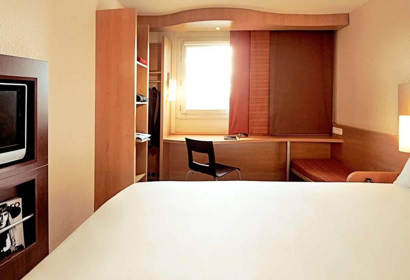 Семейный Номер, Ibis London Heathrow Airport
