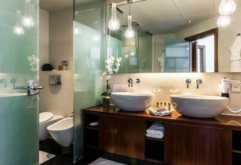 חדר פרמיום עם נוף לעיר, Kenzi Tower