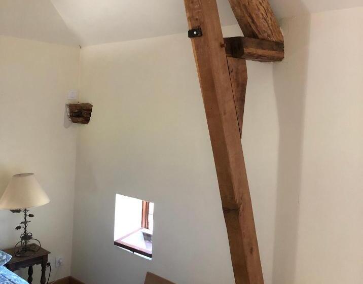 スタンダードトリプルルーム, La Lézardière