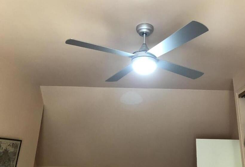 スタンダードトリプルルーム, La Lézardière