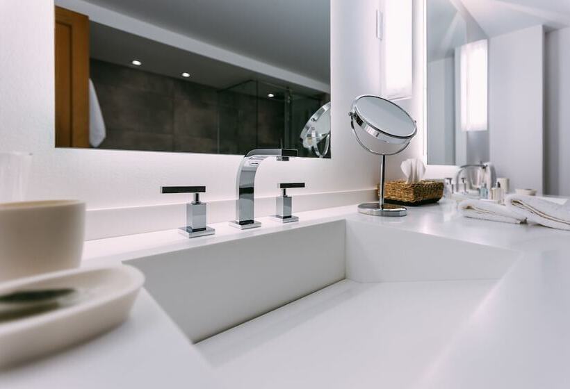 스탠다드 스튜디오, Las Balsas Relais & Chateaux