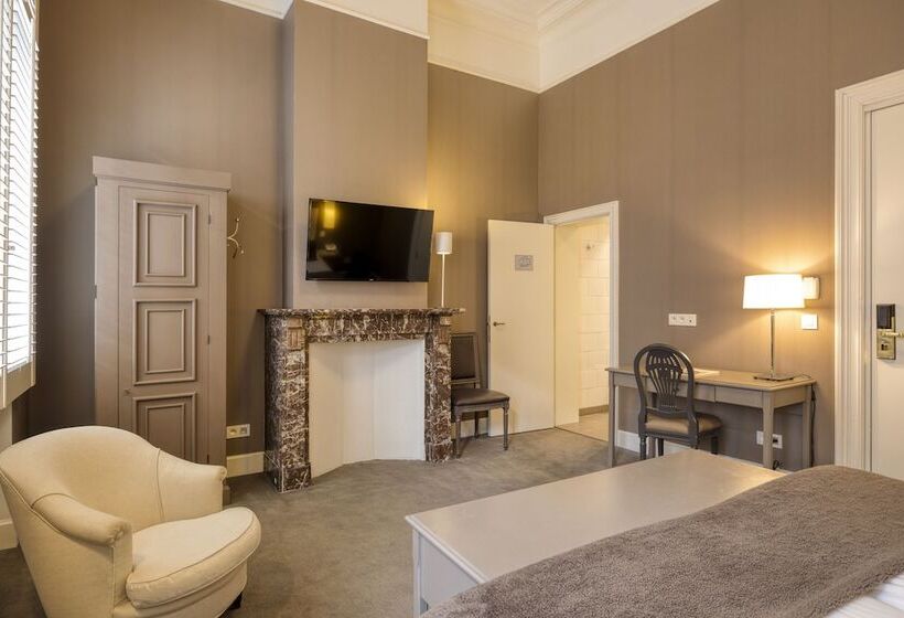 اتاق سوپریور, Made In Louise