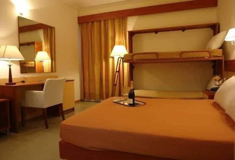 חדר משפחתי נוף לים, Marmari Bay