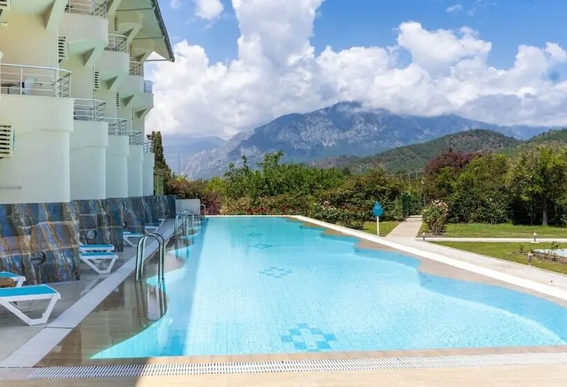 Standard swim-up room, Miarosa Kemer Beach