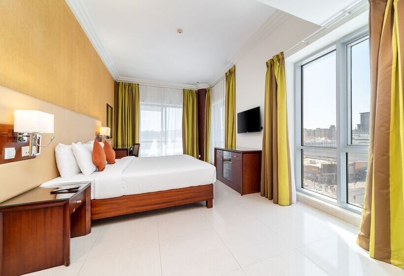سوییت خانوادگی, Star Metro Deira Hotel Apartments