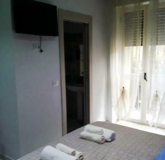 اتاق استاندارد با بالکن, B&b La Ferrovia