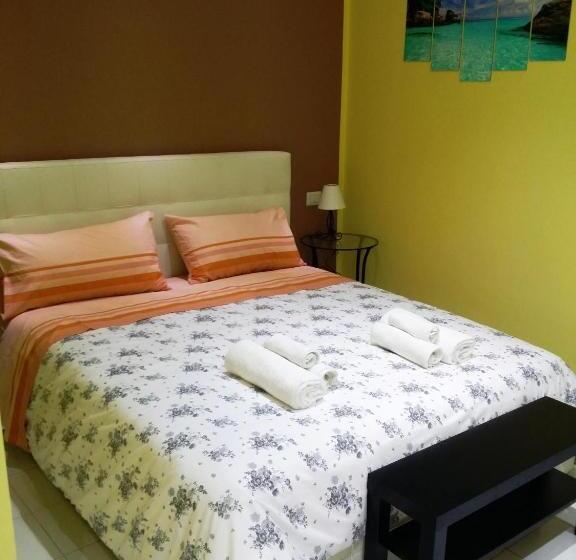 Comfort room with balcony, B&b La Ferrovia