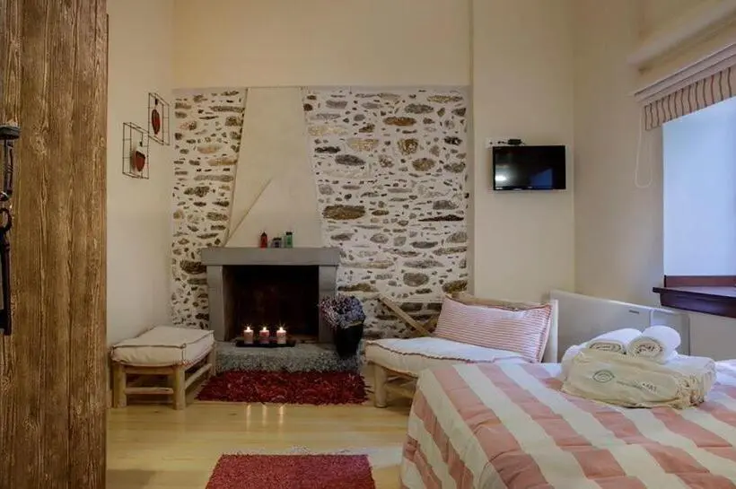 اتاق لوکس, Kalderimi Country House