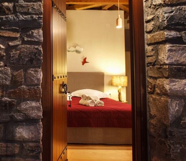 غرفة عائلية, Kalderimi Country House