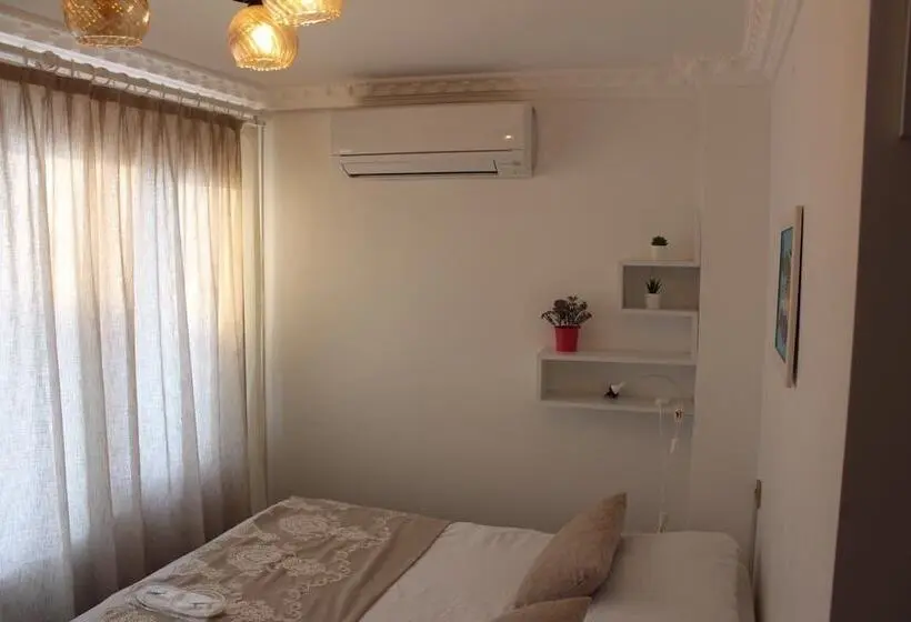 Economy-huone Parivuode, Silenos Boutique