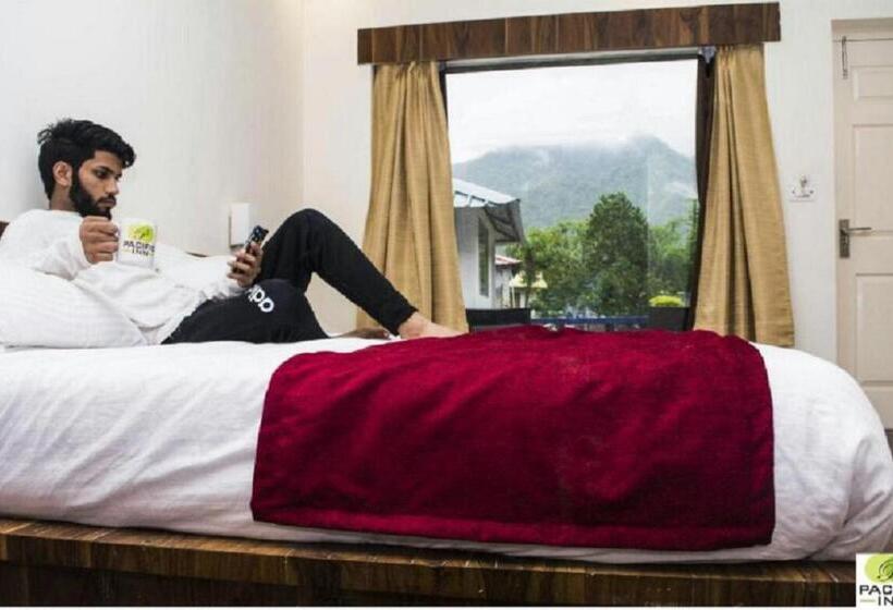 اتاق لوکس با تخت بزرگ, Pacific Inn Resort Rishikesh