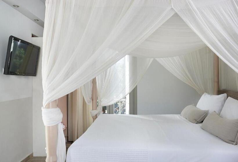 Полулюкс Одноместный с Террасой, Cascade Holiday Resort