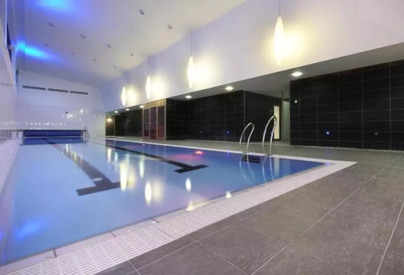 اتاق خانوادگی, Clayton Hotel Galway