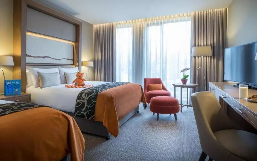 اتاق خانوادگی, Clayton Hotel Galway