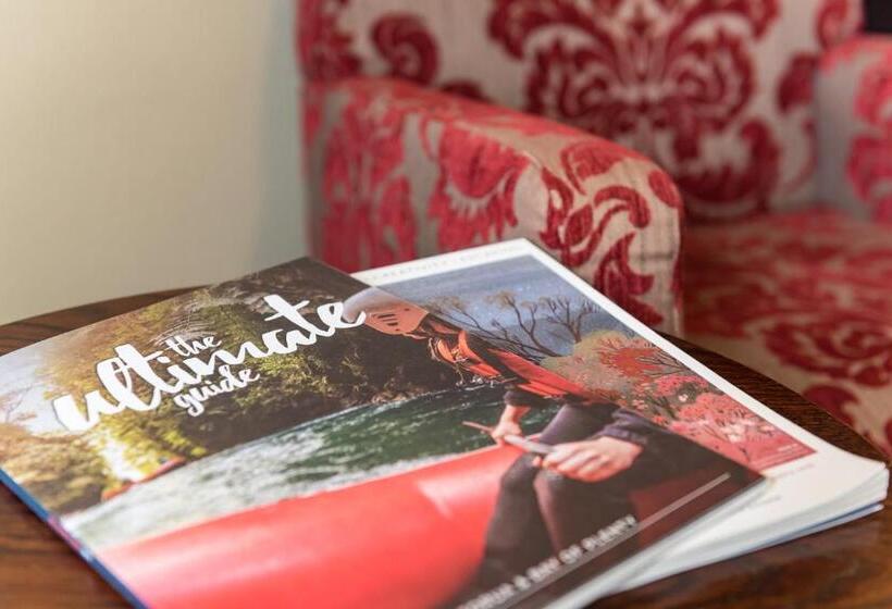 חדר דחוקס עם מיטת קינג, Distinction Hotel Rotorua