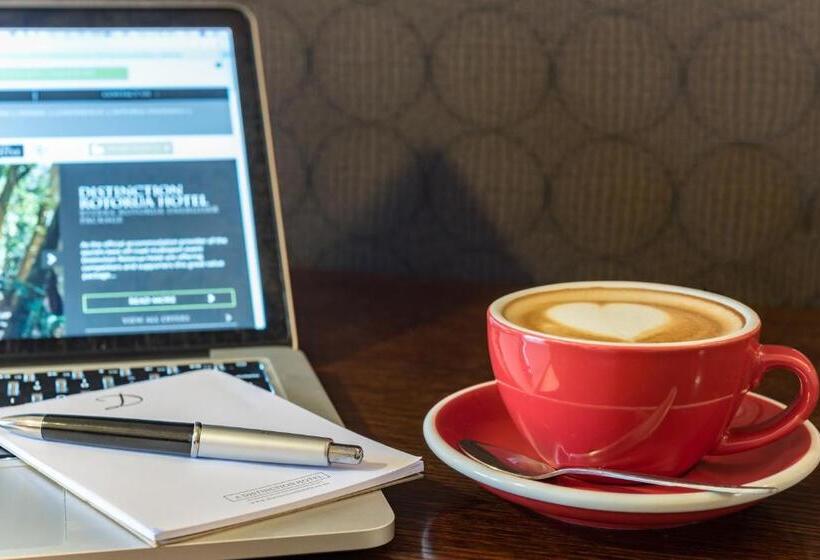 חדר דחוקס עם מיטת קינג, Distinction Hotel Rotorua