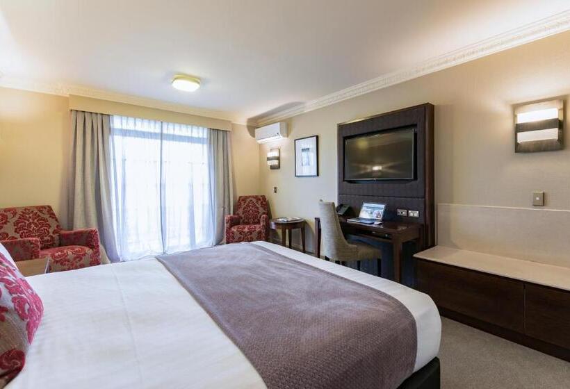 חדר דחוקס עם מיטת קינג, Distinction Hotel Rotorua