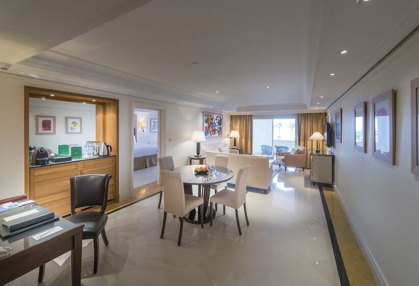 Люкс Сеньор, L  Amphitrite Palace Resort & Spa