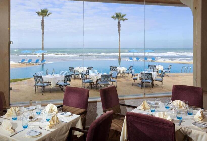 Номер Executive, L  Amphitrite Palace Resort & Spa