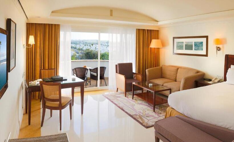Номер Стандарт, L  Amphitrite Palace Resort & Spa