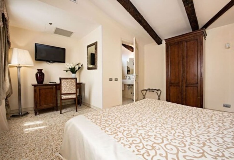 اتاق استاندارد پلاس, Dell'opera