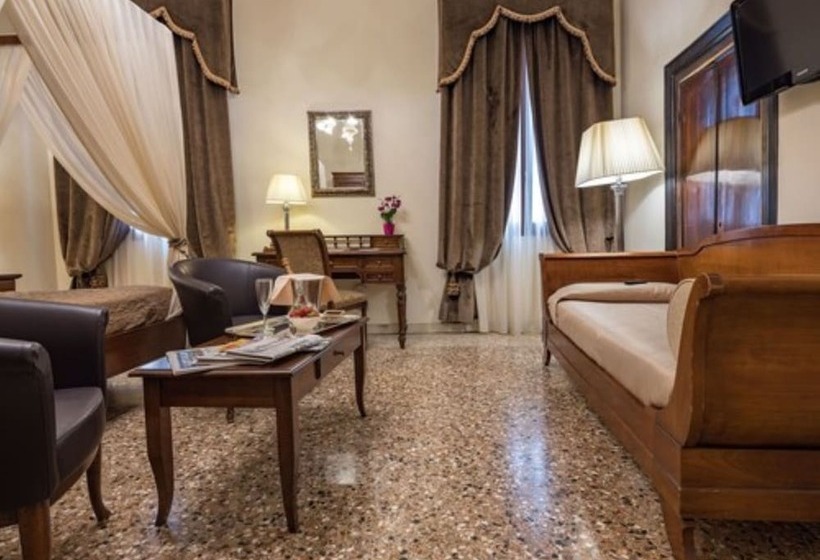 اتاق استاندارد با چشم‌انداز, Dell'opera