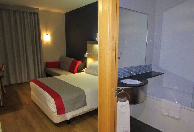 اتاق استاندارد, Holiday Inn Express Málaga Airport, An Ihg