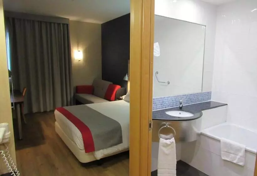 اتاق استاندارد, Holiday Inn Express Málaga Airport, An Ihg