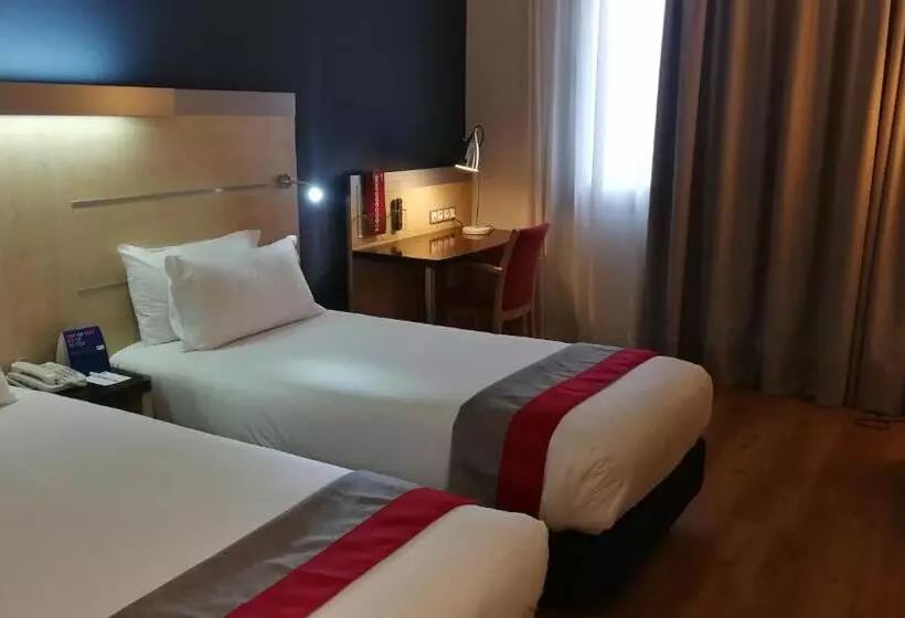 اتاق استاندارد, Holiday Inn Express Málaga Airport, An Ihg