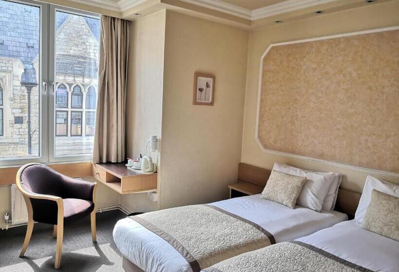 标准间, Lancaster Hall