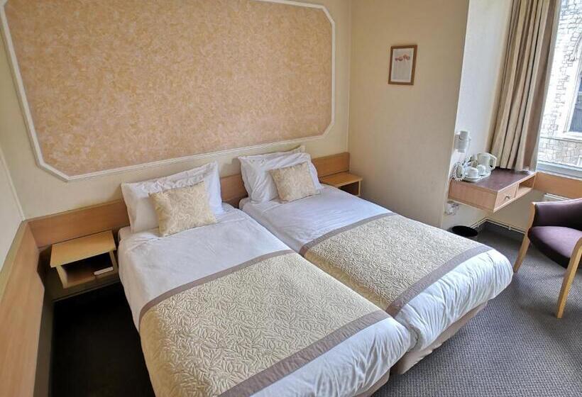 标准间, Lancaster Hall