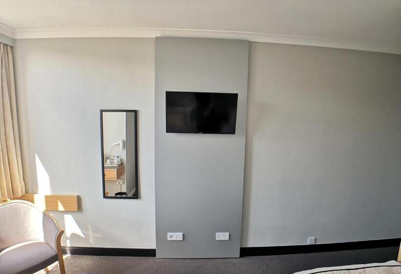 Номер Superior, Lancaster Hall