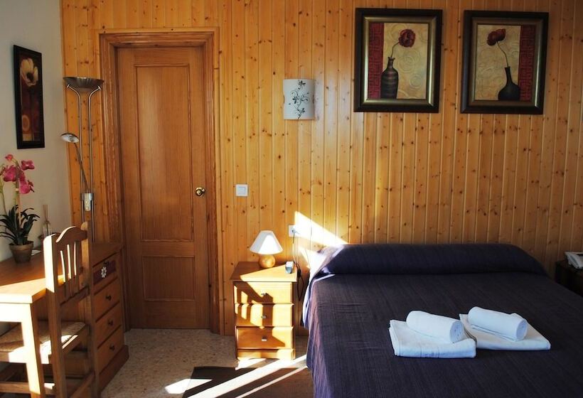 חדר סטנדרט לשלושה, Maria Cristina