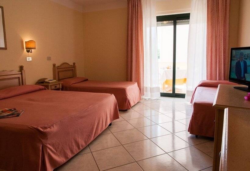 غرفة عائلية, Maria Rosaria