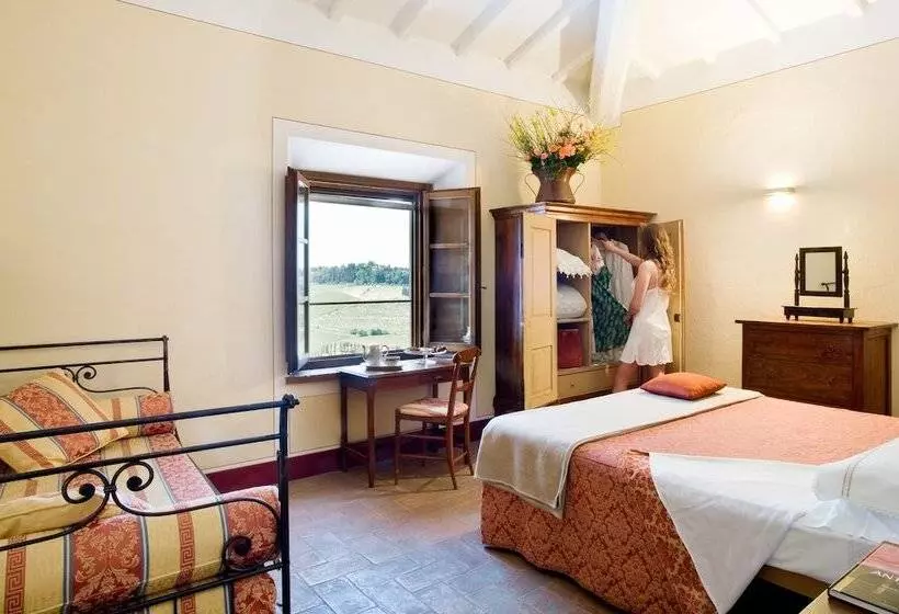 Standard Kolmen Hengen Huone, Poderi Arcangelo