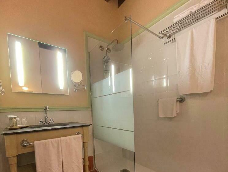 اتاق استاندارد, San Antonio El Real