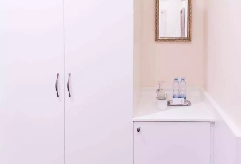 اتاق استاندارد, Unitas Hotel