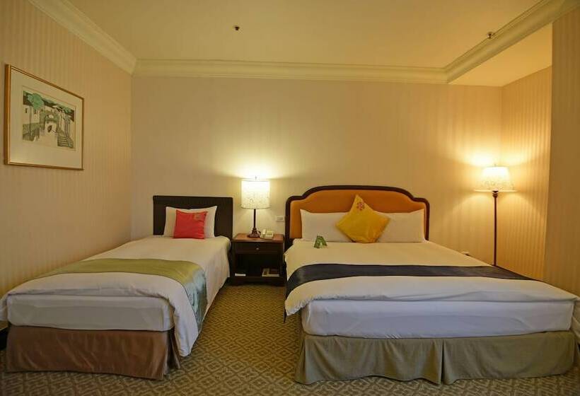 اتاق سوپریور سه تخته, Weiyat Grand