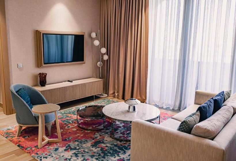 Suite Queen Bed, Karavansaray Turkistan Harbour Hotel  Flying Theatre Access