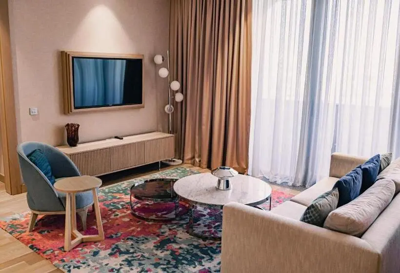 Suite Queen Bed, Karavansaray Turkistan Harbour Hotel  Flying Theatre Access
