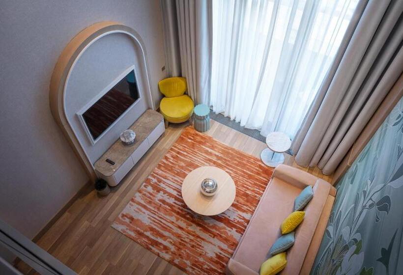 سوییت دوبلکس, Karavansaray Turkistan Harbour Hotel  Flying Theatre Access