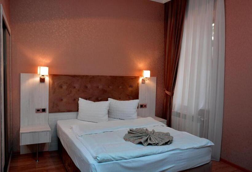 اتاق استاندارد, Deluxe Hotel Ganja