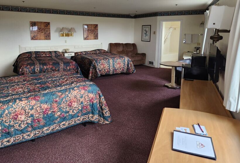 标准三人间, Bayview Inn